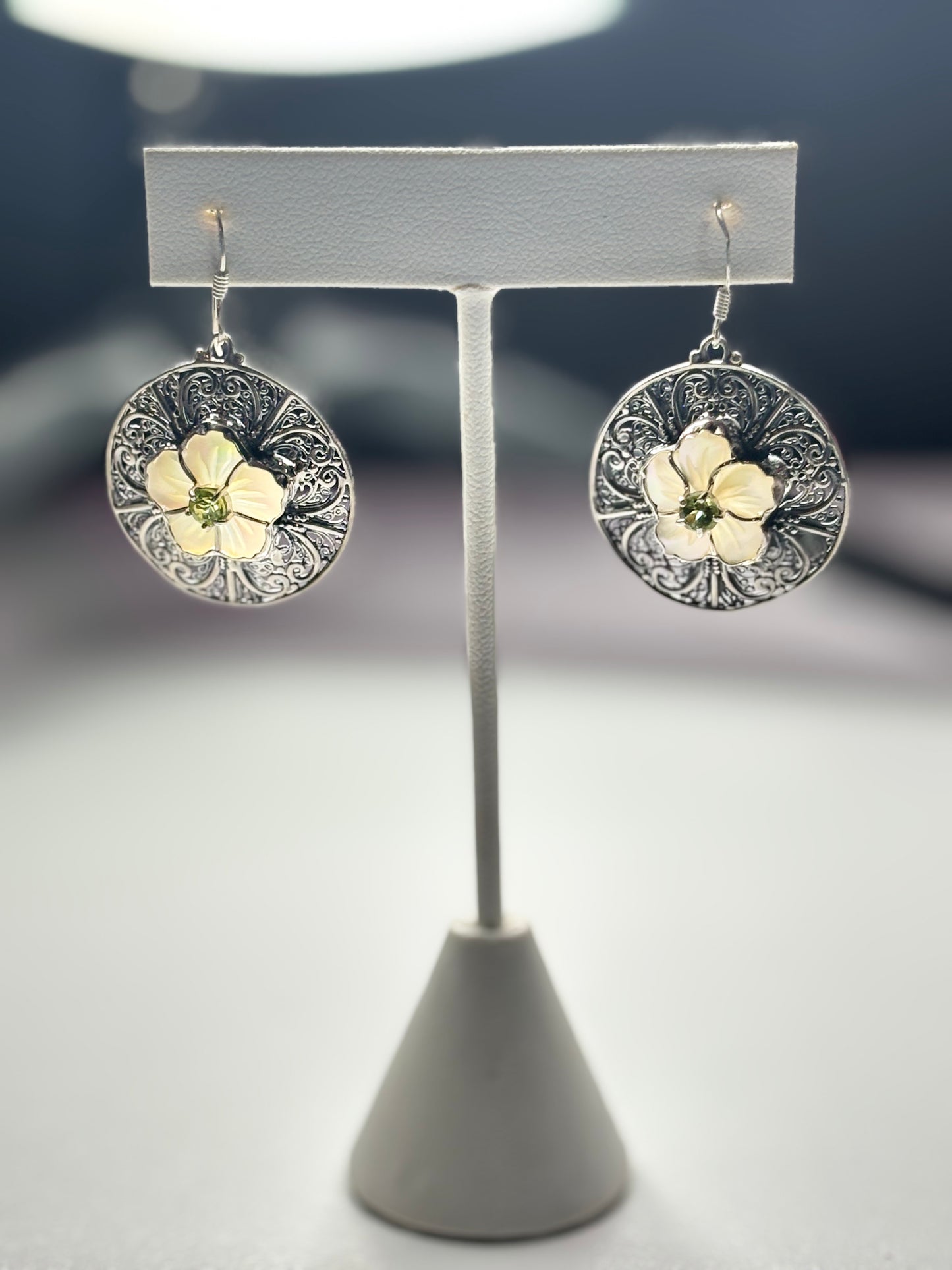 925 Silver Mother Of Pearl Flower Peridot Filigree Sterling Earrings, 1 1/8"
