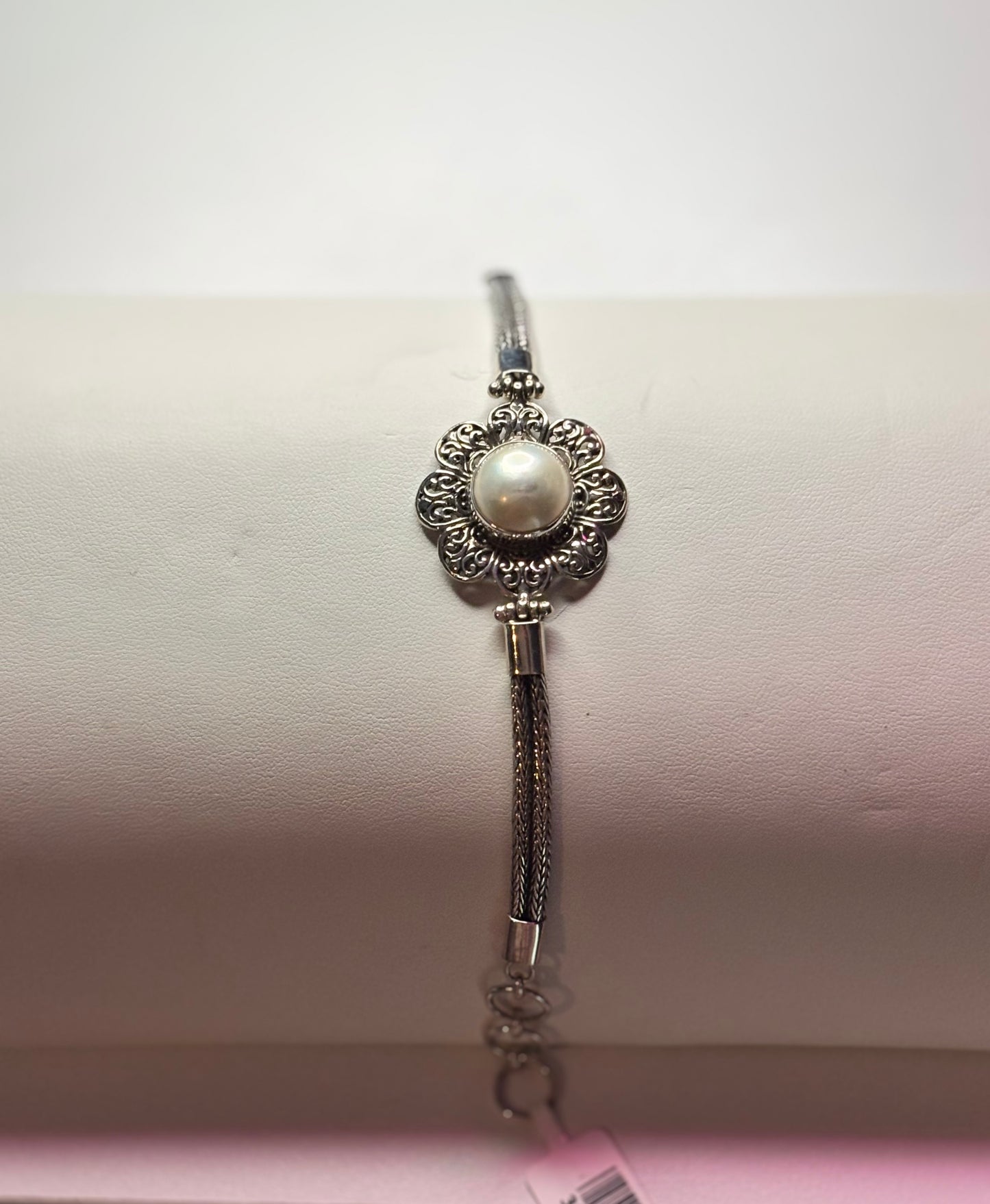 Bali Flower White Pearl Bracelet